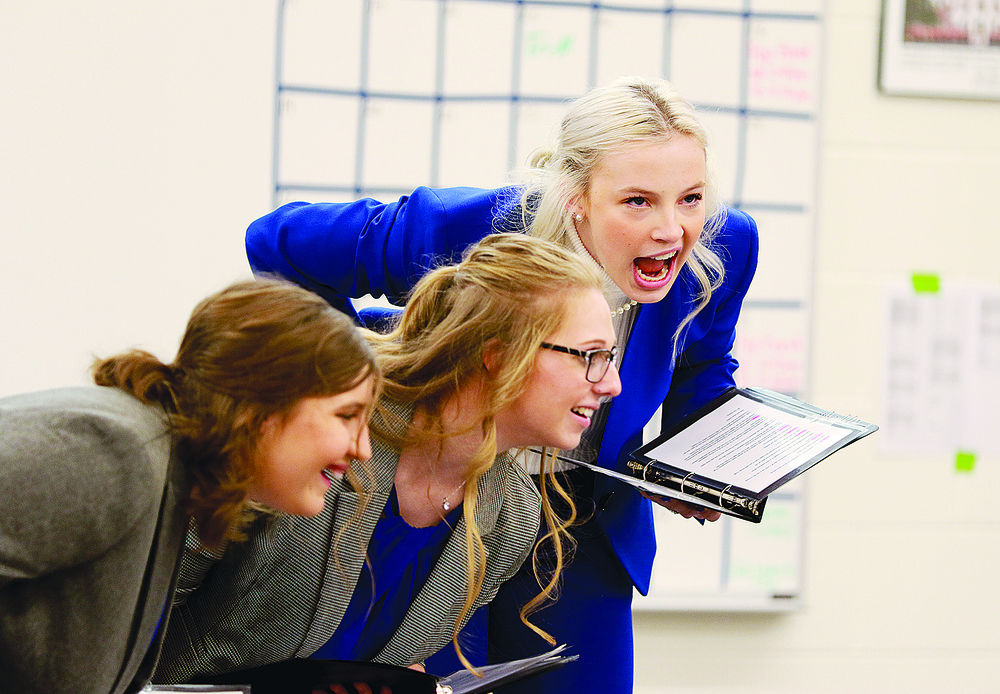 Bulldog Barkers finish first at Scottsbluff meet by 53 points